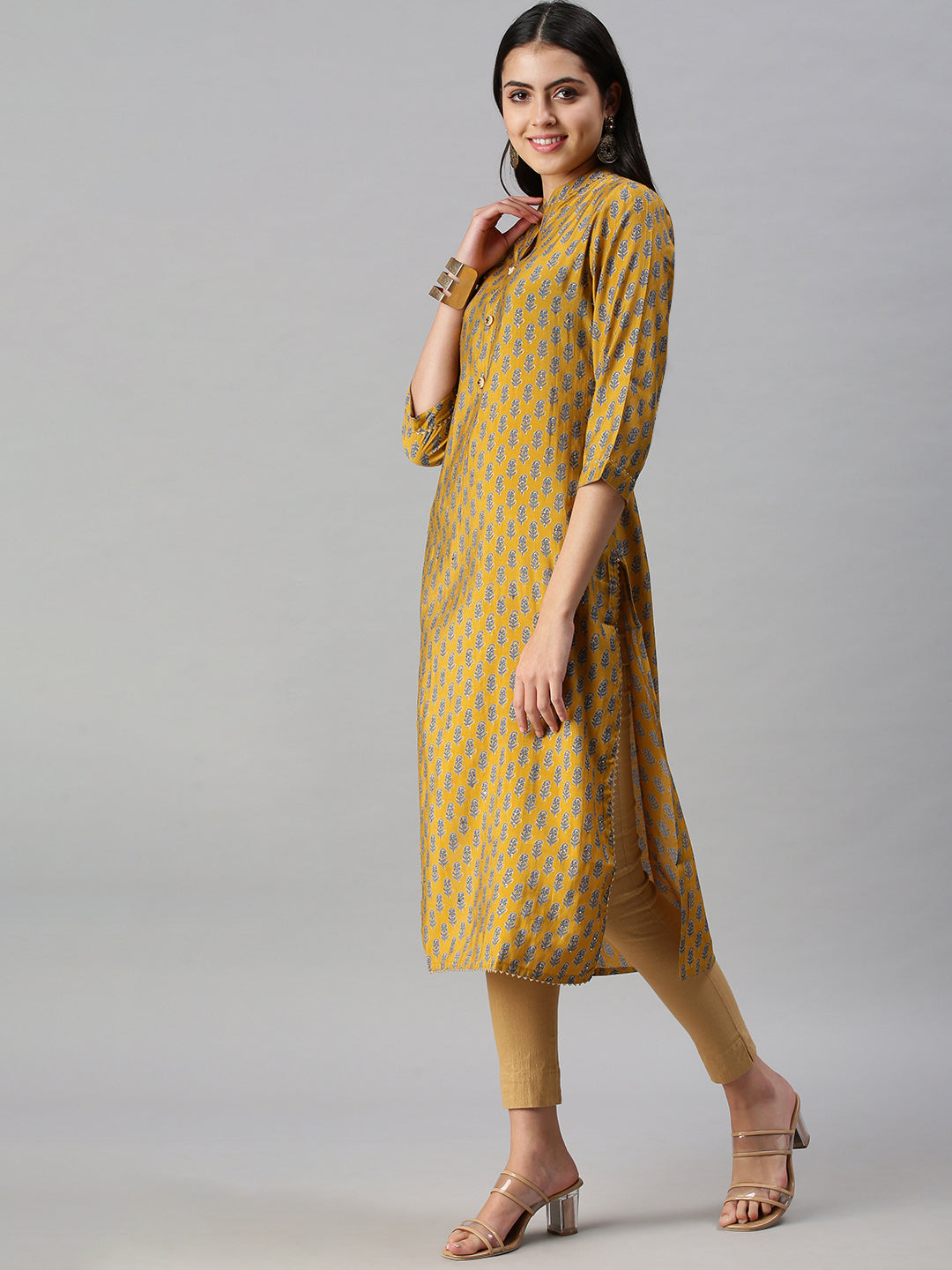 Women's Mustard Ethnic Motifs Printed Straight Kurta