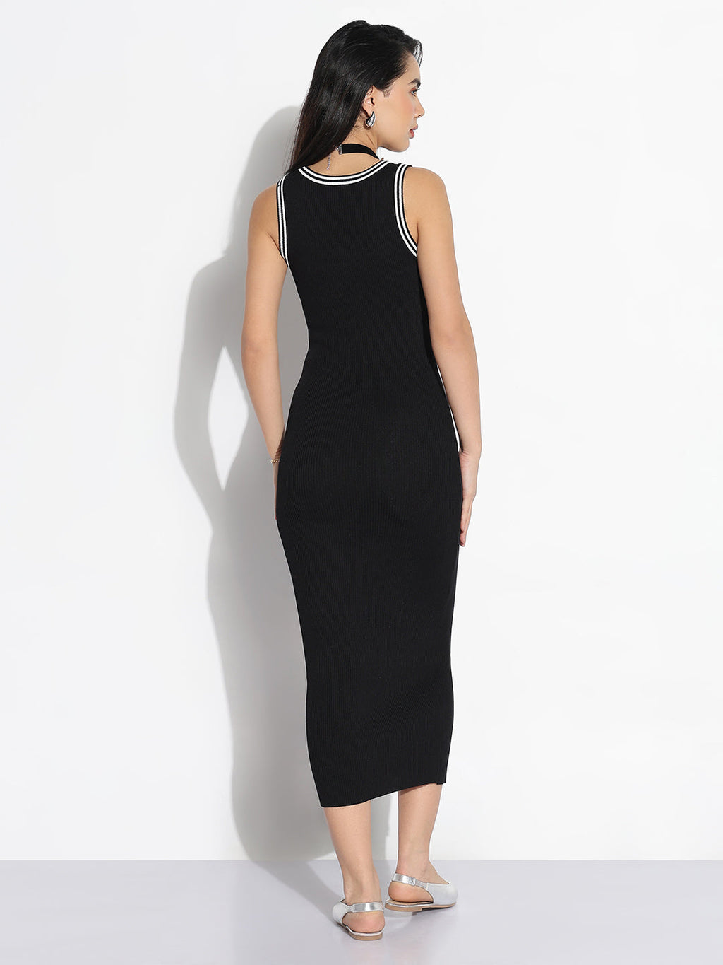 Women's Black Solid Bodycon Dress