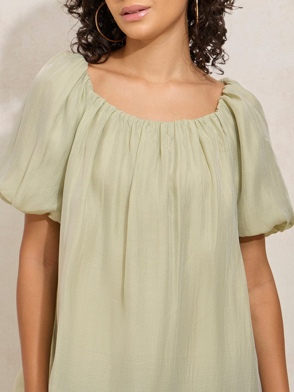 Women's Pleated Green Balloon Sleeves Round Neck Top