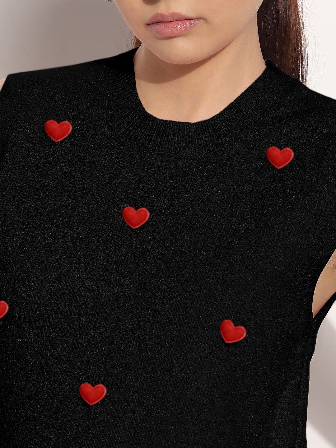 Women's Ribbed Black Round Neck Sleeveless Knitted Top with Heart Embellishments