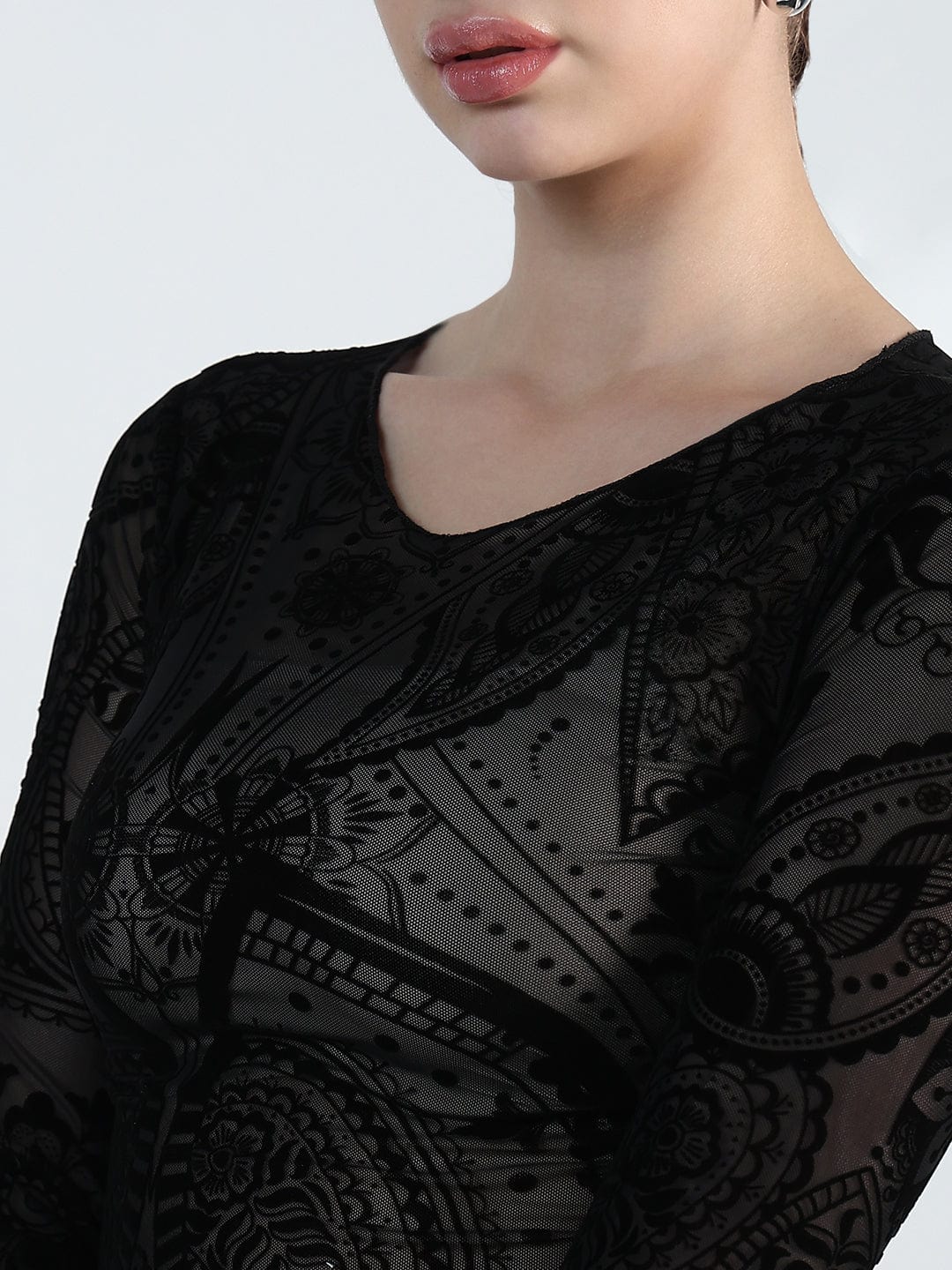 Women's Printed Round Neck Black Mesh Crop Top