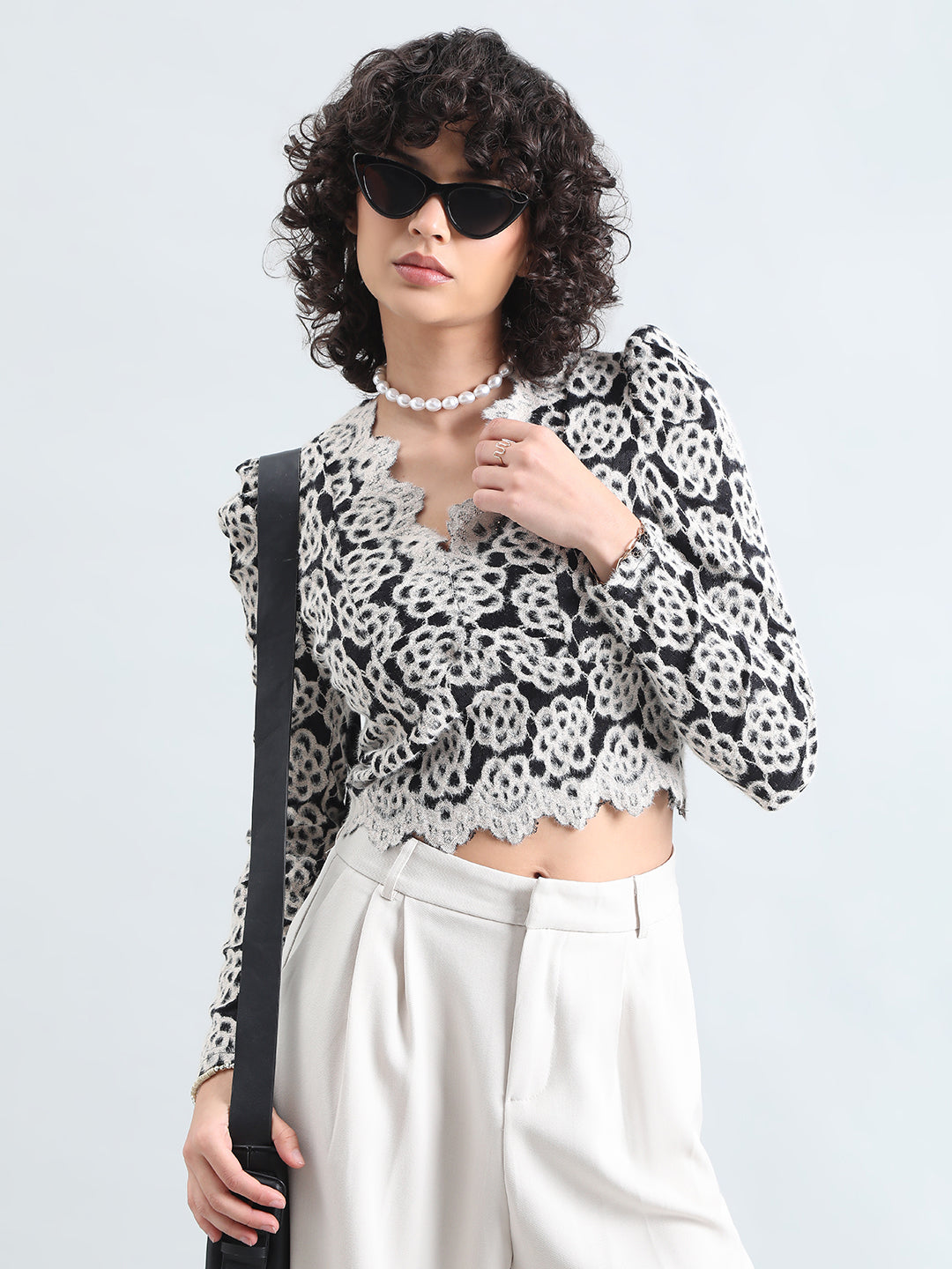 Women's Textured Floral Cream Short Lace Top