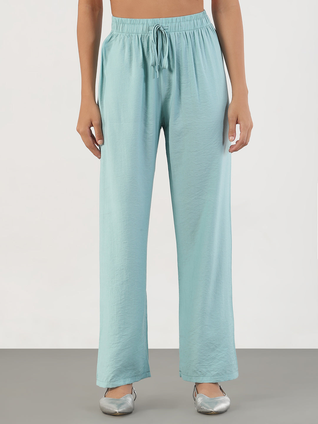 Women's Blue Loose Fit Solid Parallel Trousers