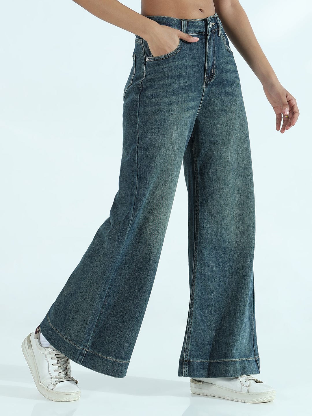 Women's Blue Wide-Leg Flare Jeans with Bottom Hem
