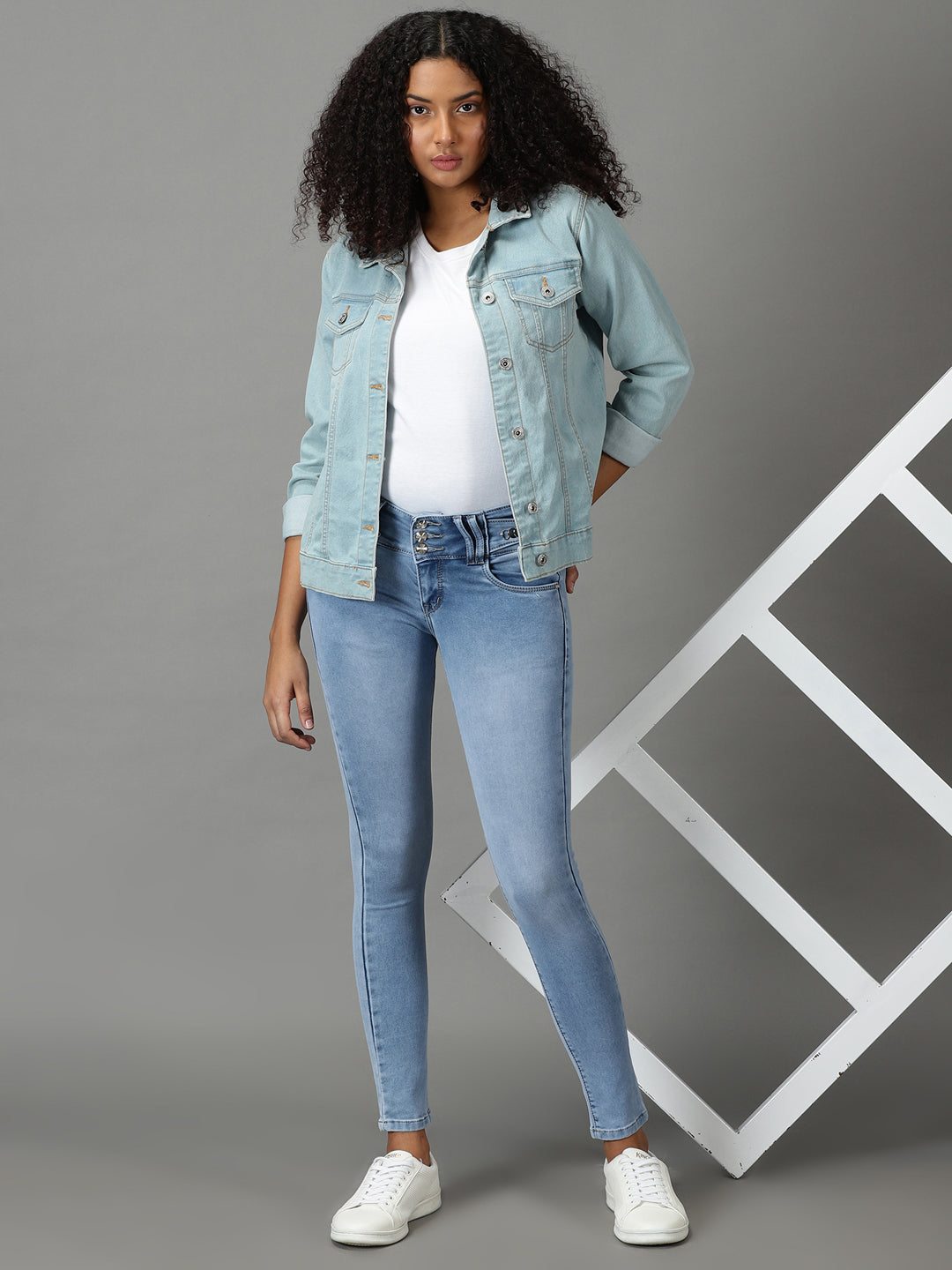 Women's Blue Slim Fit Light Fade Cotton Stretchable Jeans