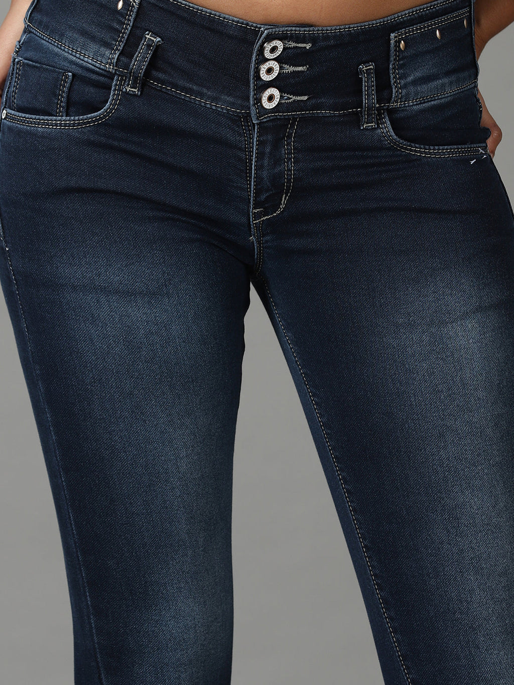 Women's Navy Blue Super Skinny Fit High-Rise Light Fade Stretchable Jeans