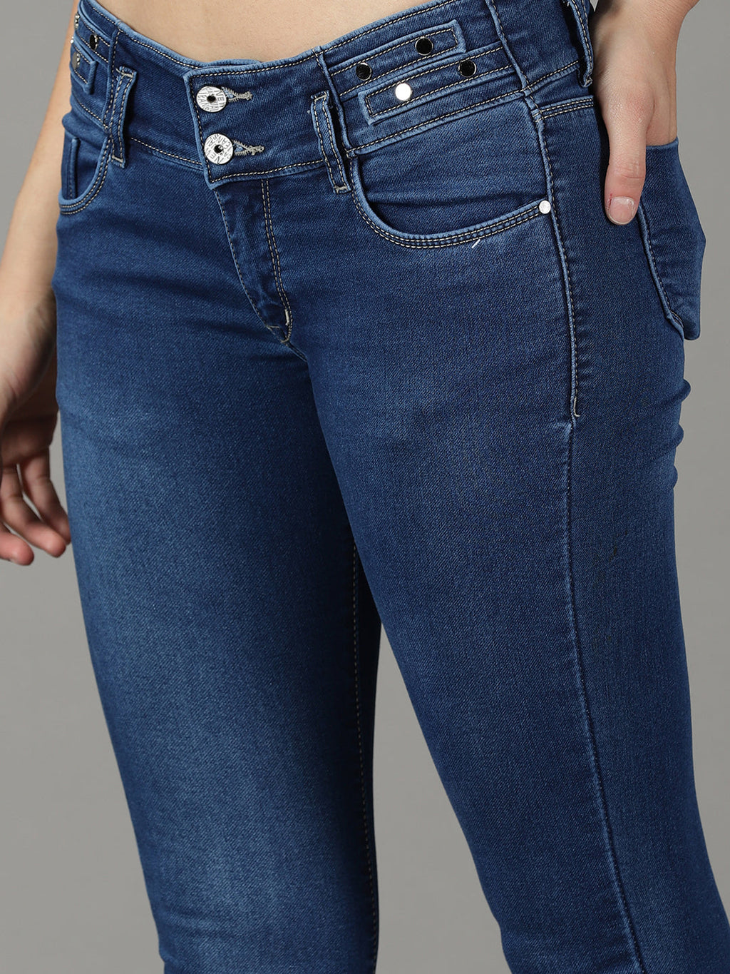 Women's Solid Navy Blue Skinny Fit Jeans