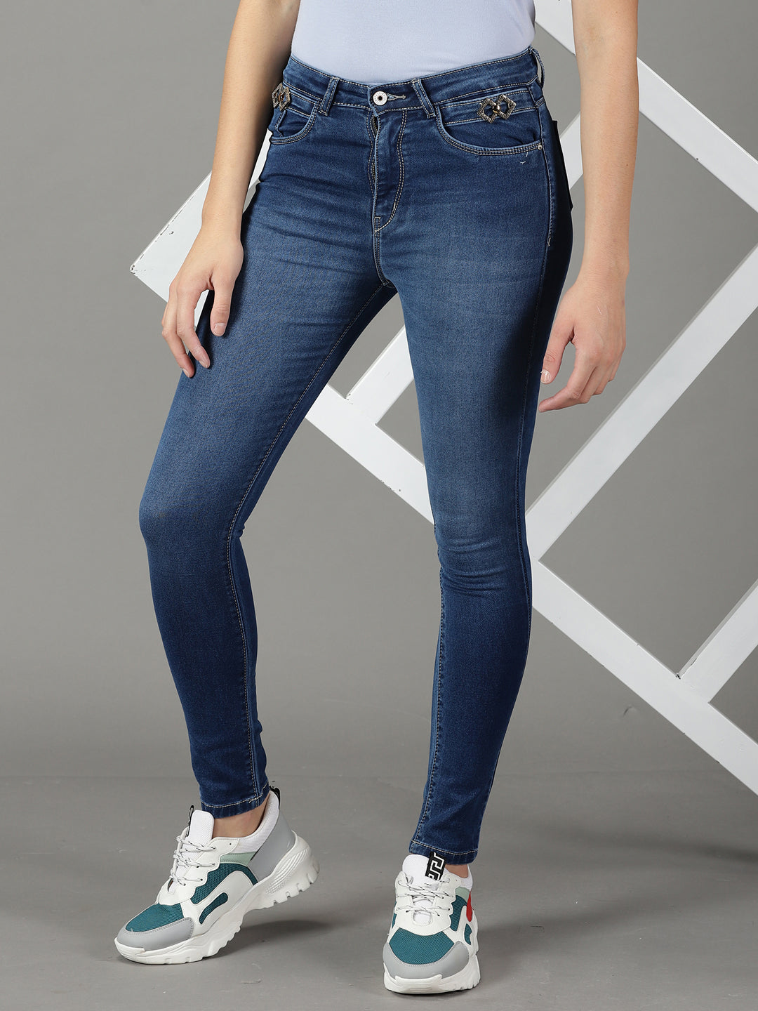 Women's Navy Blue Slim Fit Light Fade Stretchable Jeans