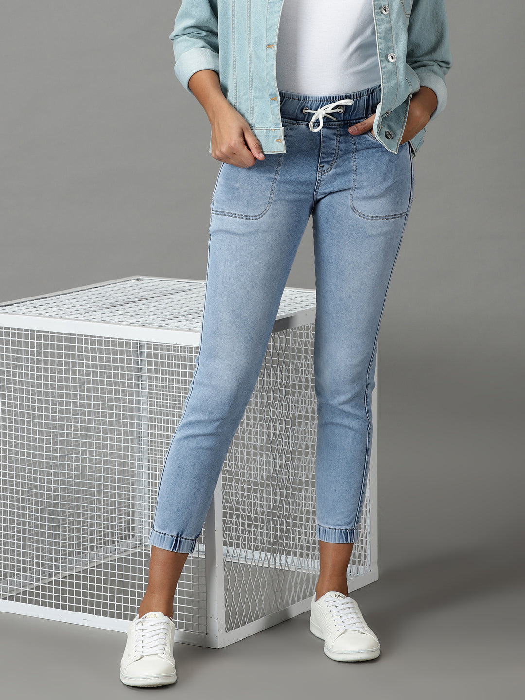 Women's Blue Jogger High-Rise Light Fade Stretchable Jeans