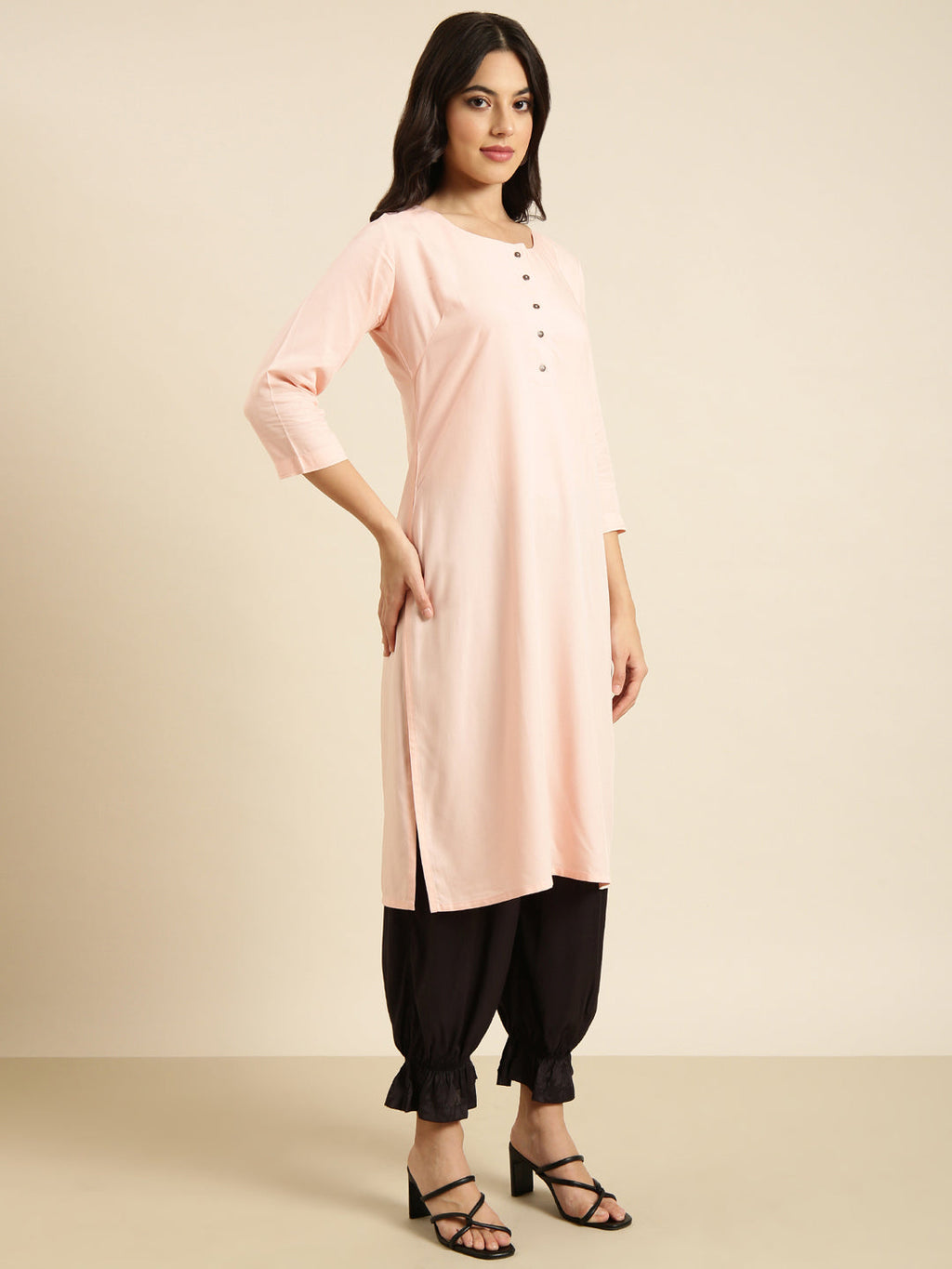 Women's Straight Pink Solid Kurta