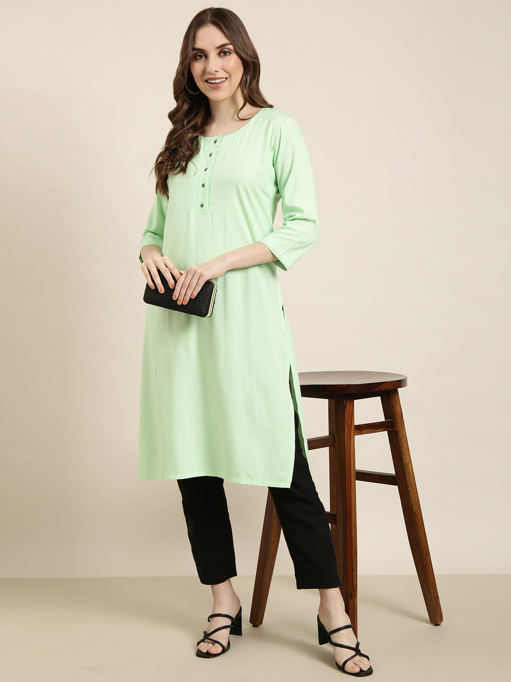 Women's Straight Green Solid Kurta
