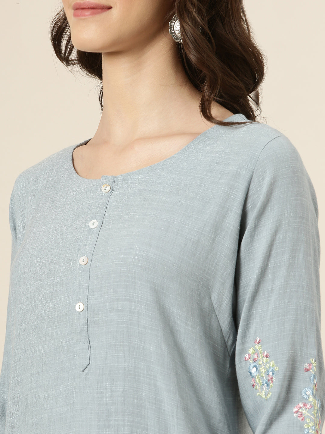 Women's Blue Round Neck Cotton Straight Kurta
