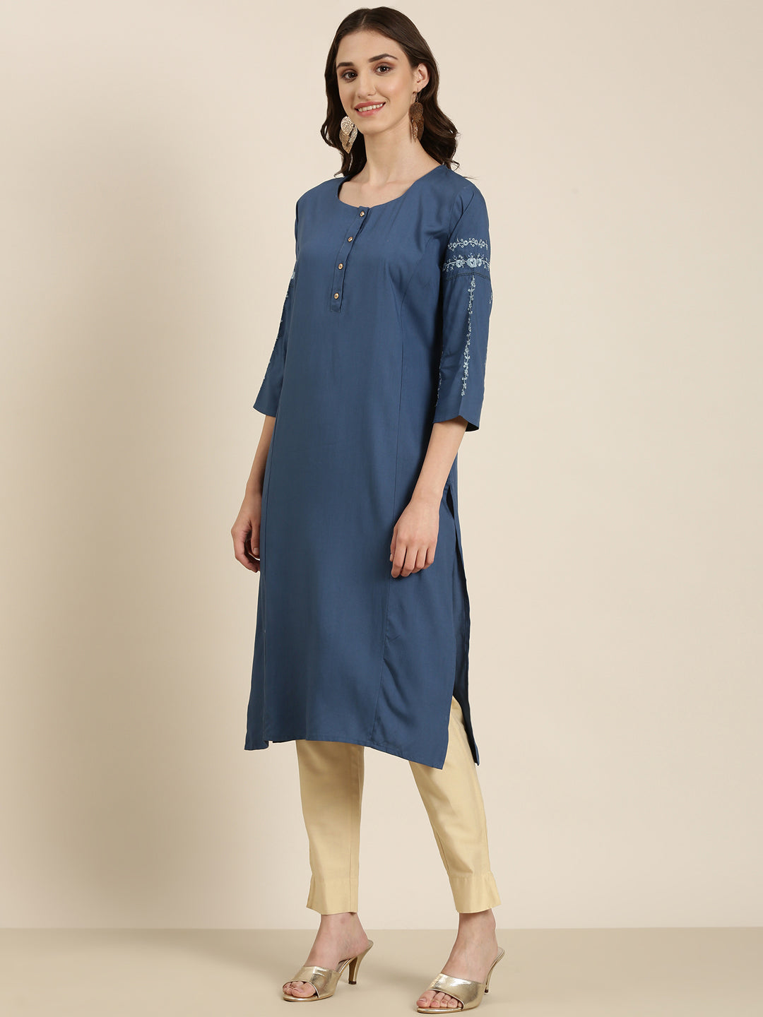 Women's Blue Round Neck Straight Kurta