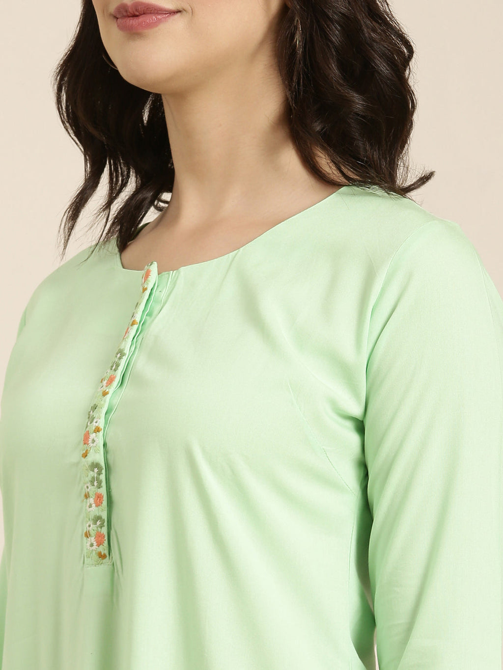Women's Straight Green Solid Kurta