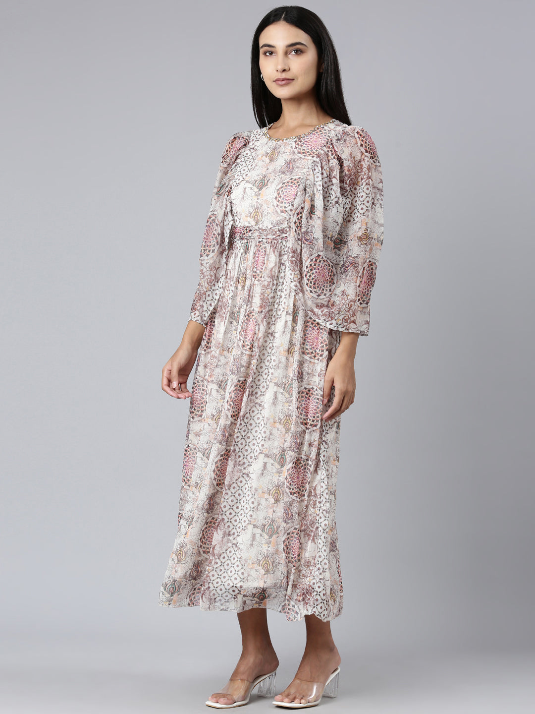 Women's Off White Floral Printed Puff Sleeves Gathered Fit & Flare Bohemian Midi Dress