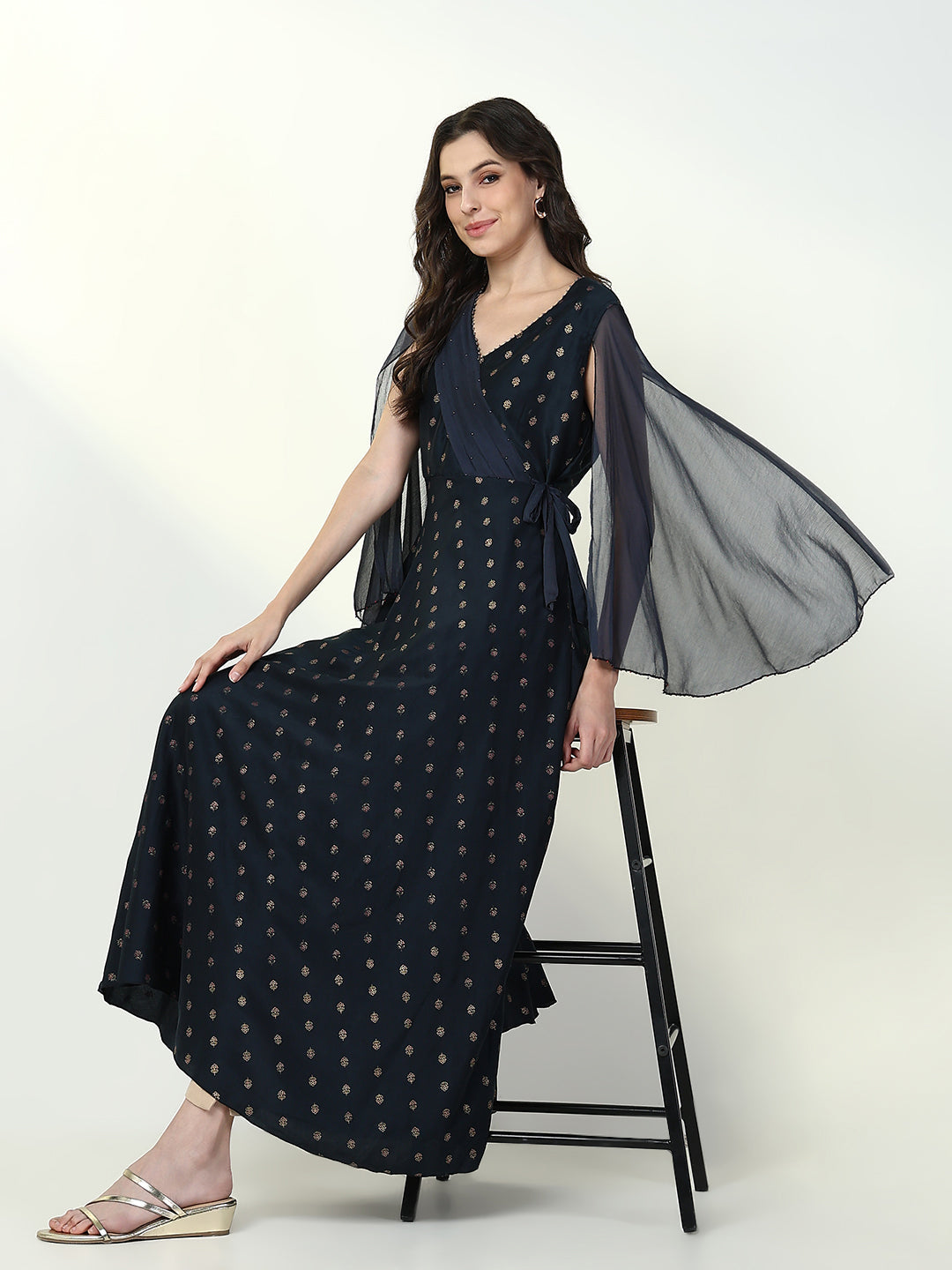 Women's Navy Blue Floral Straight Kurta