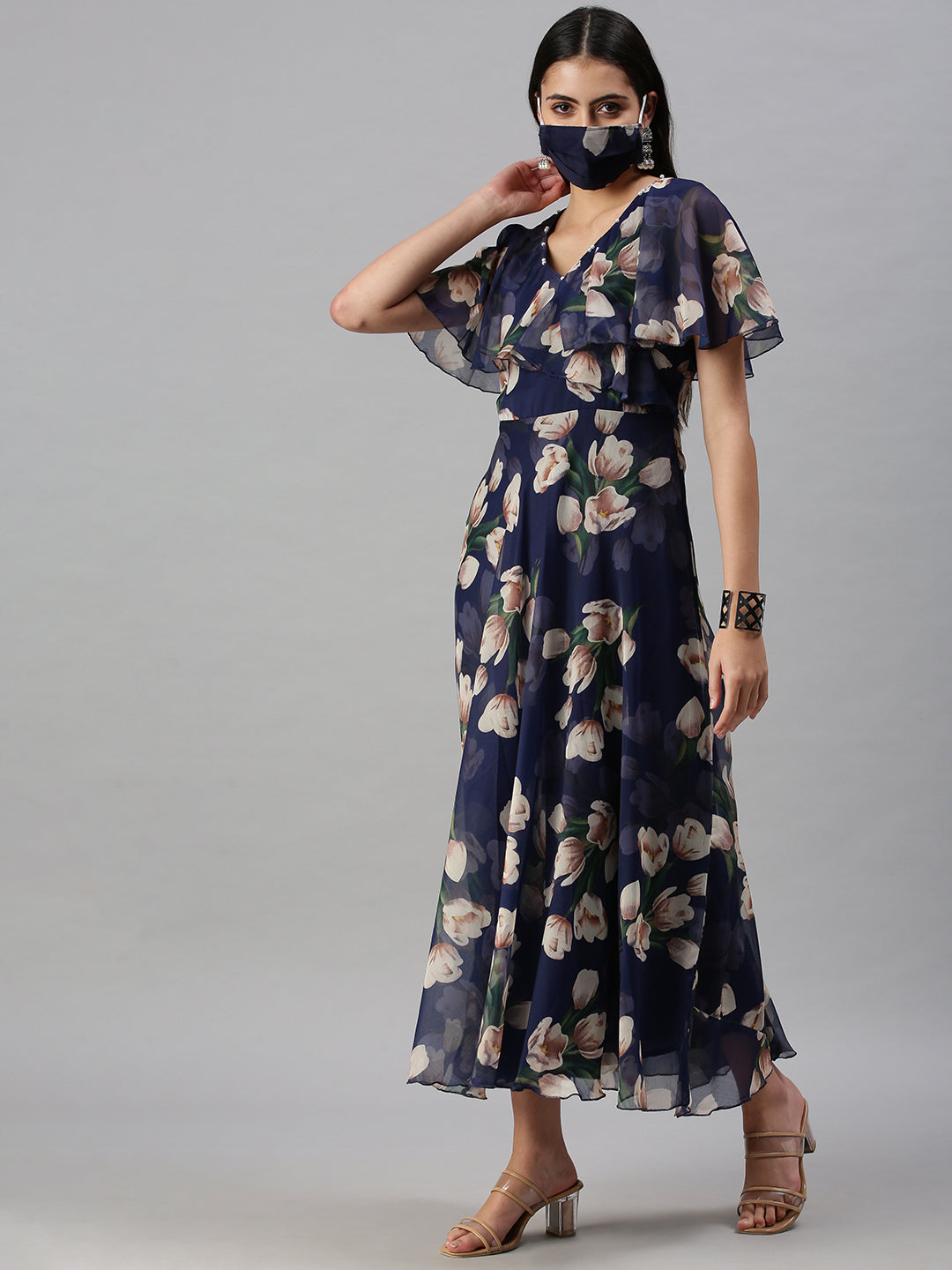 Women's Blue Floral Thread Work Anarkali Kurta