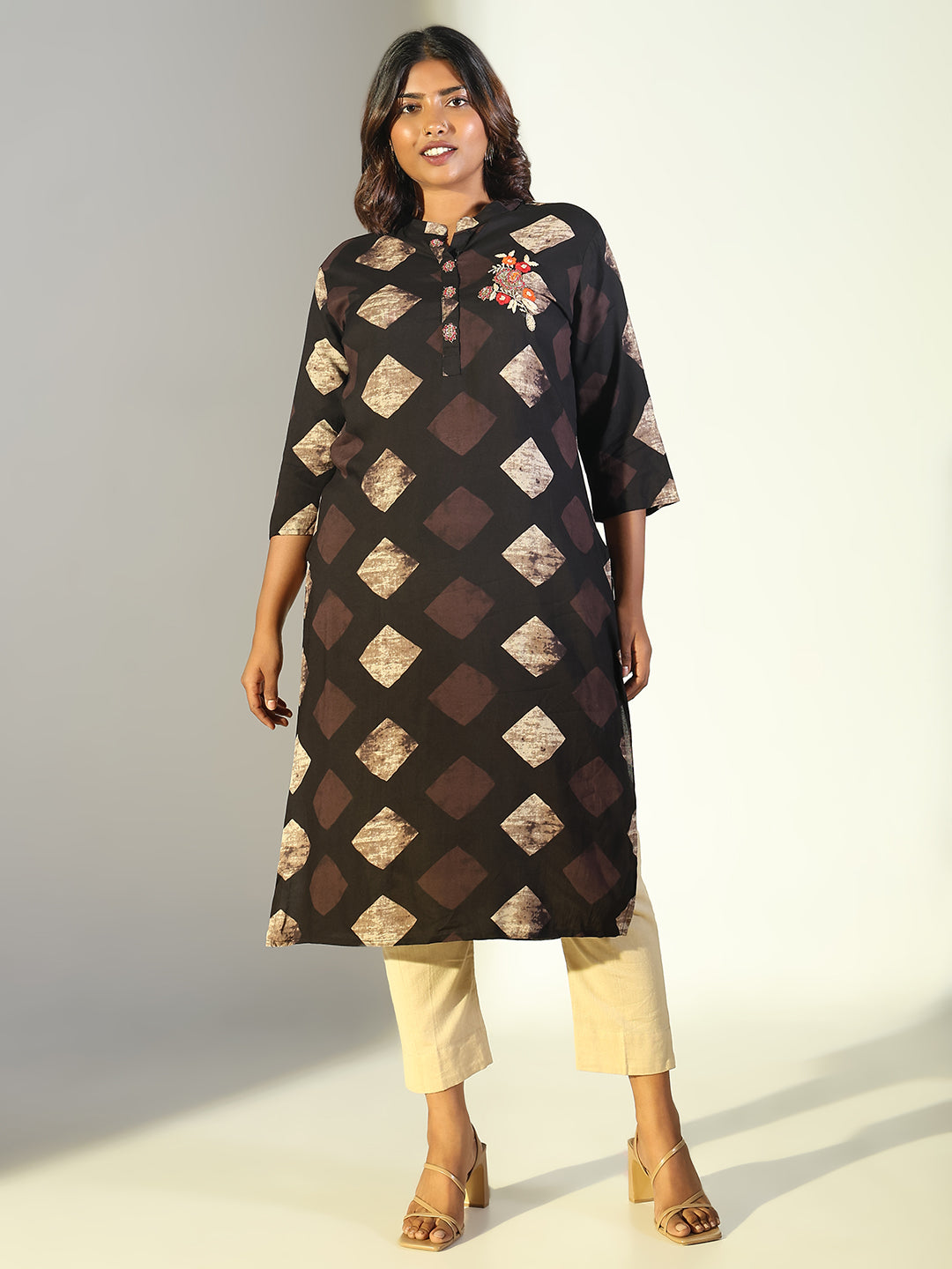Women's Black Geometric Straight Kurta