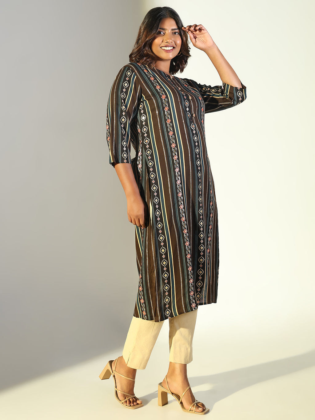 Women's Brown Graphic Straight Kurta