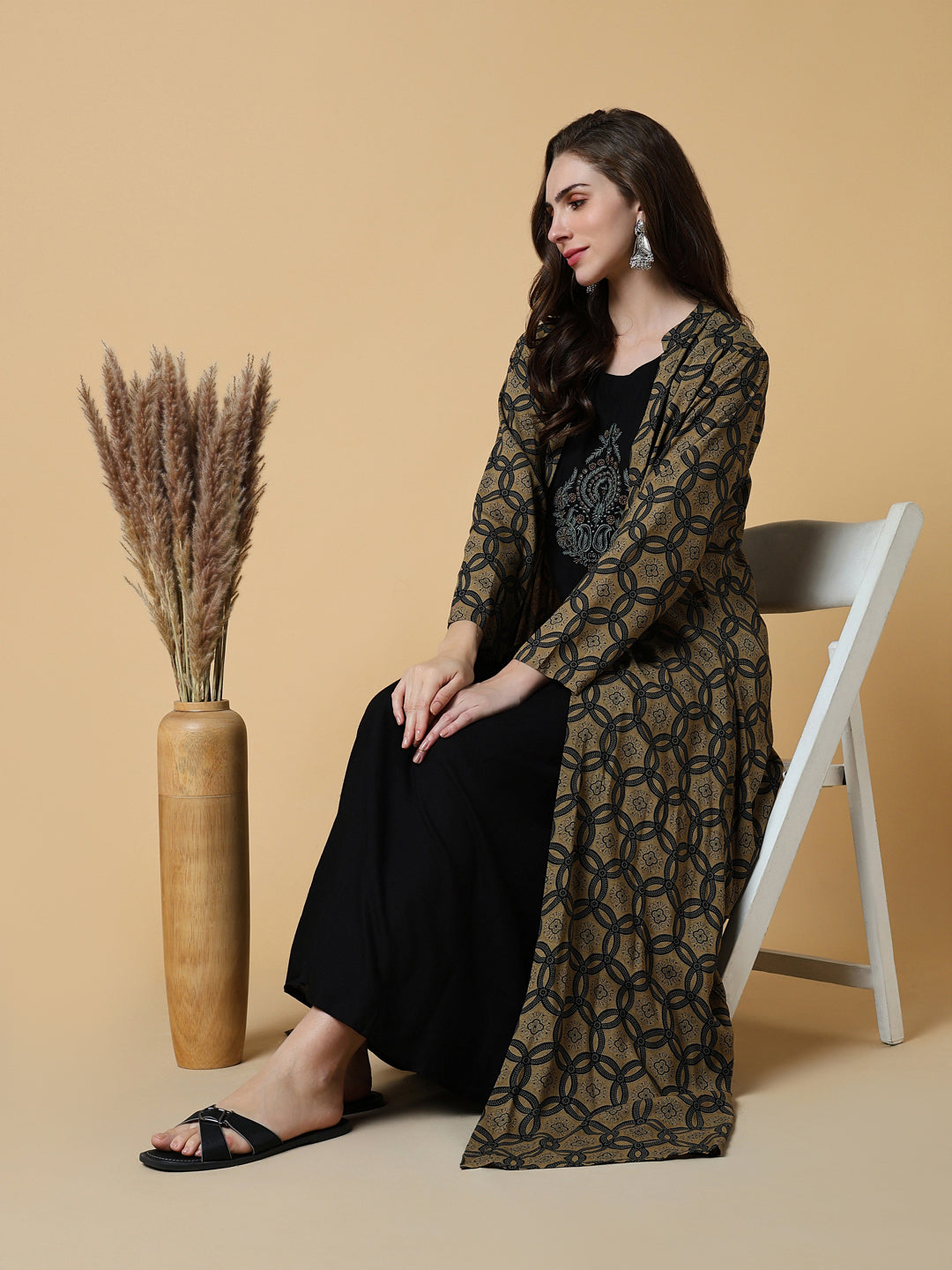 Women's Graphic Black A-Line Kurta with Shrug