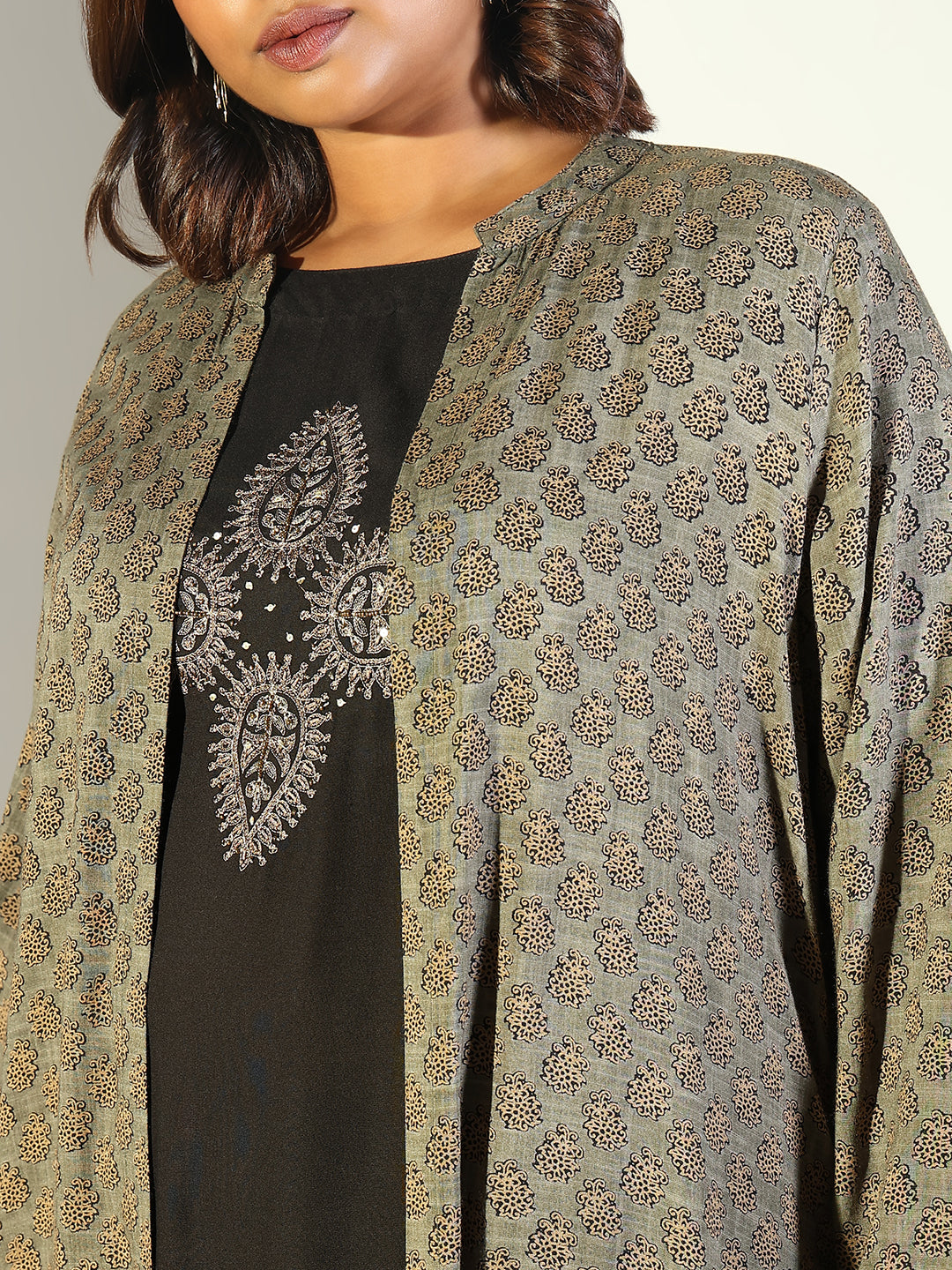 Women's Black Solid Anarkali Kurta with Overcoat