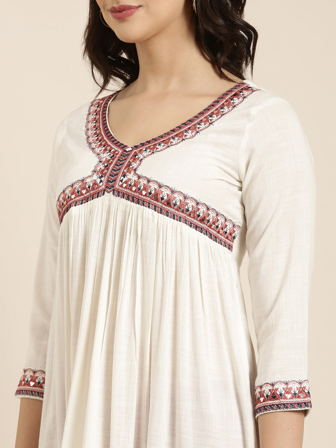 Women's Anarkali Cream Solid Kurta Sets with Dupatta