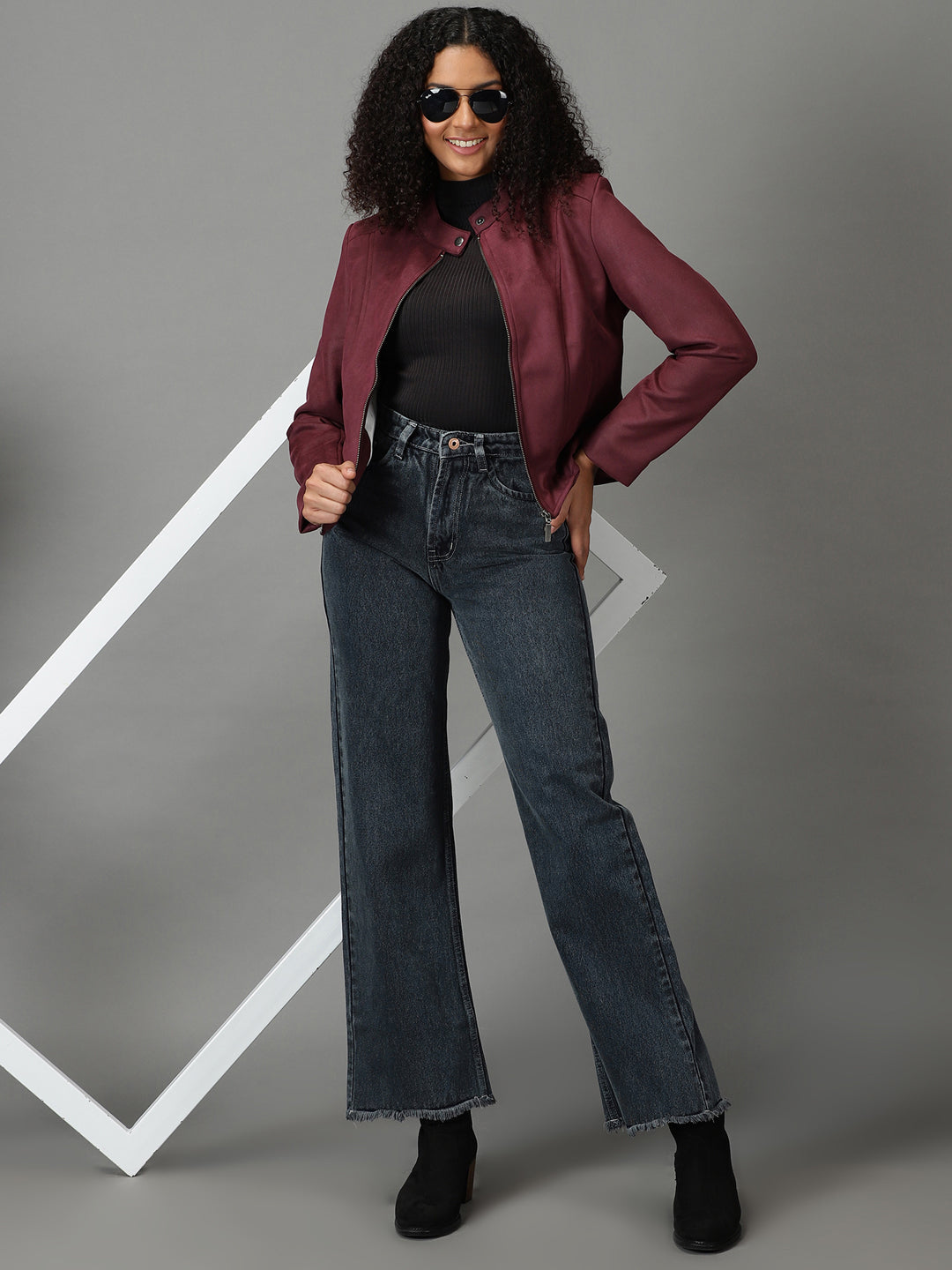 Women's Grey Straight Fit High-Rise Light Fade Stretchable Jeans