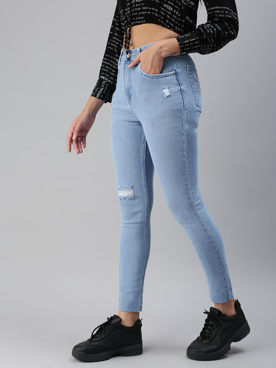 Women's Blue Skinny Fit High-Rise Mildly Distressed Stretchable Jeans