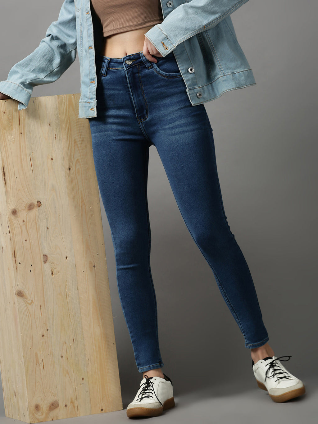 Women's Blue Skinny Fit Light Fade Stretchable Denim Jeans
