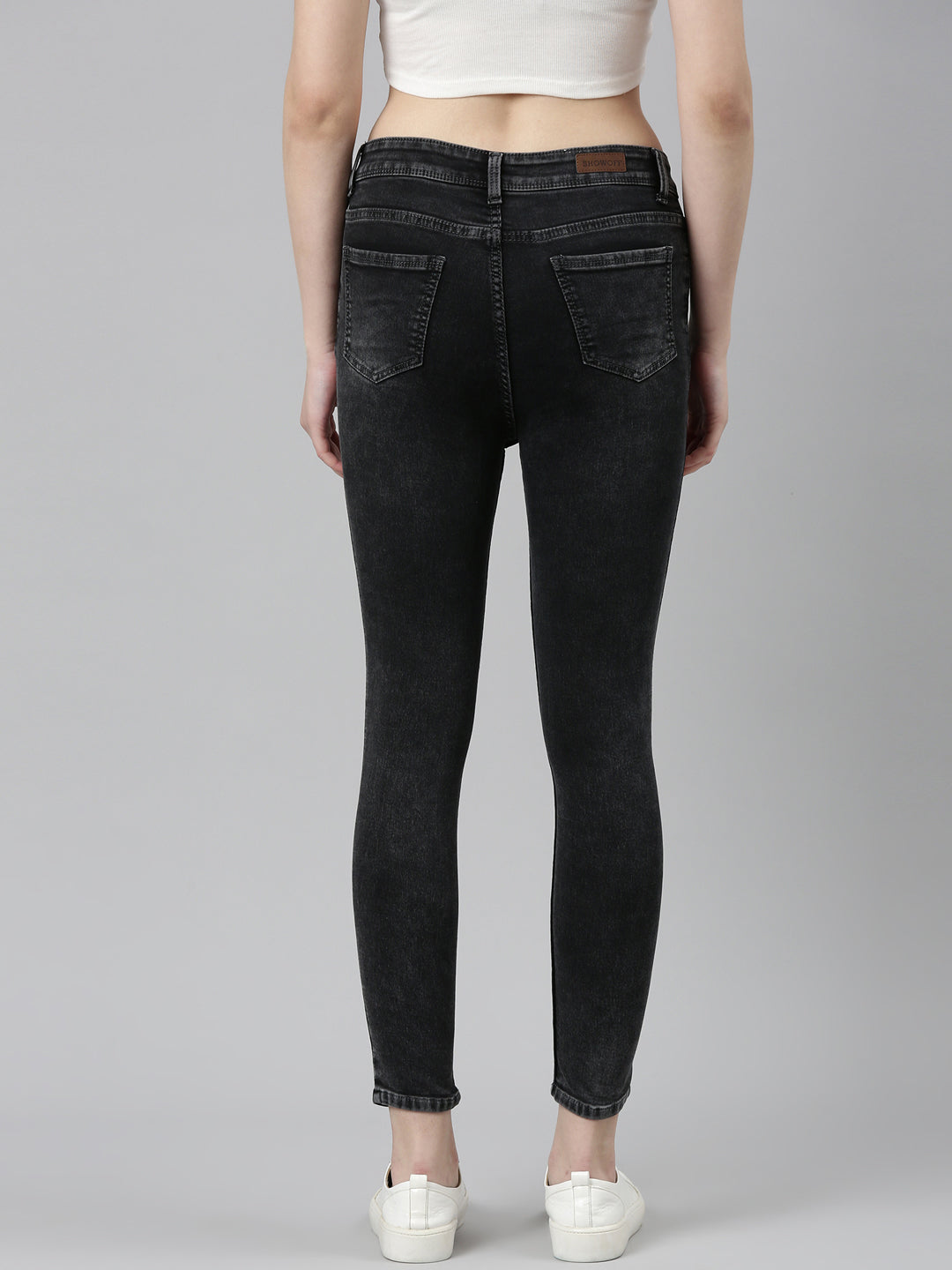 Women's Grey Skinny Fit Mid-Rise Light Fade Acid Wash Denim Jeans