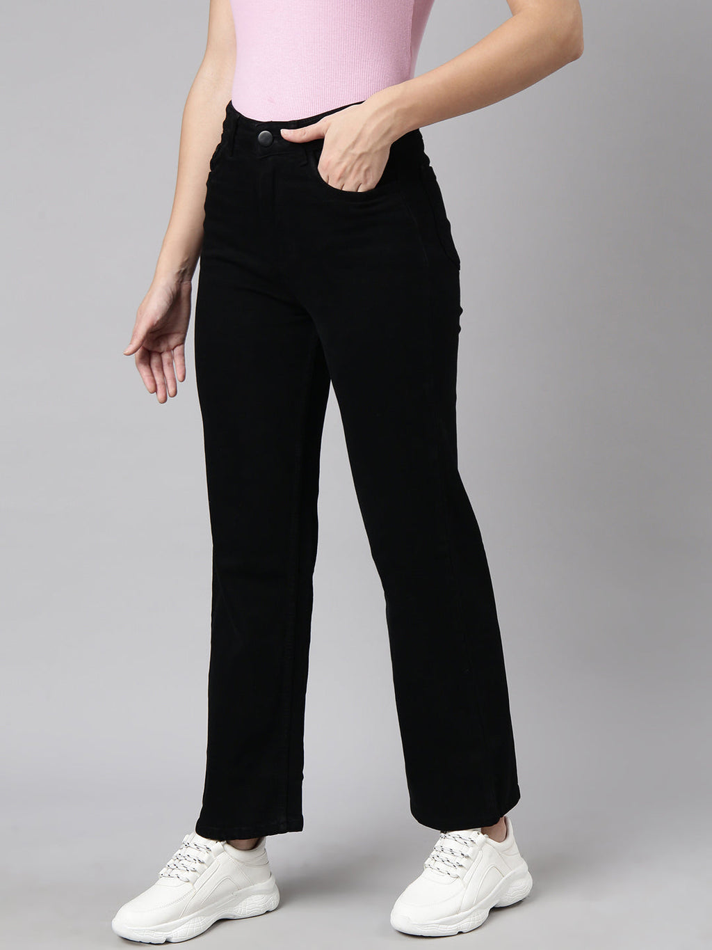 Women's Black Straight Fit Stretchable Jeans