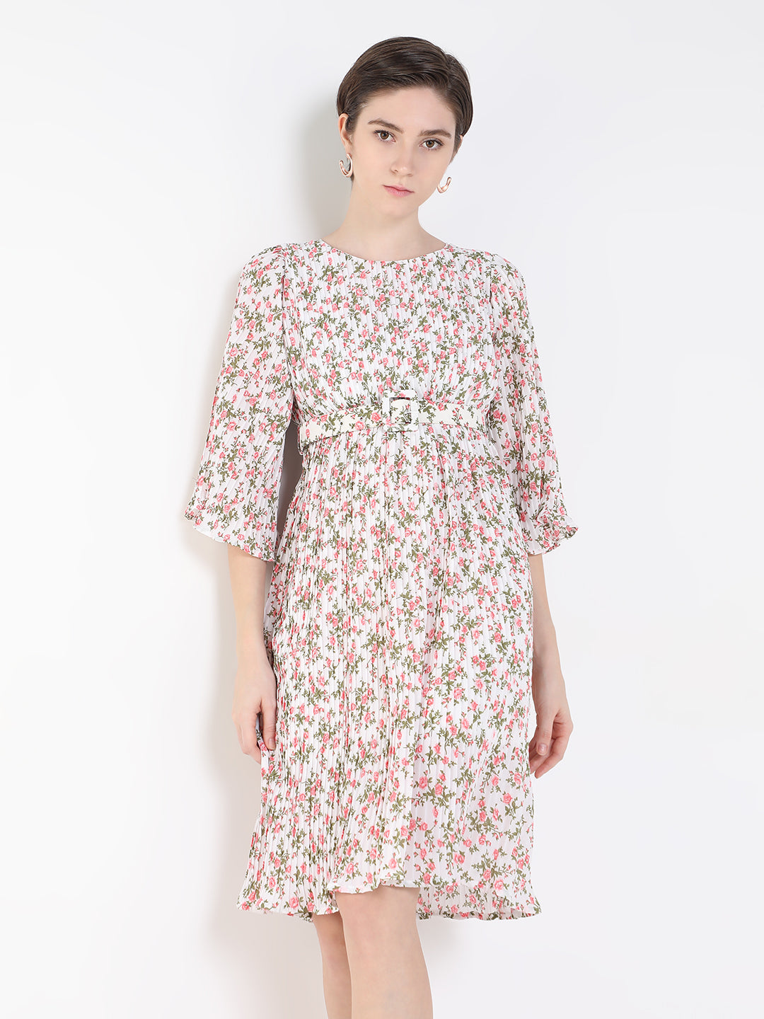 Women's White Round Neck Accordion Pleats Floral Printed Chiffon A-Line Dress With Belt