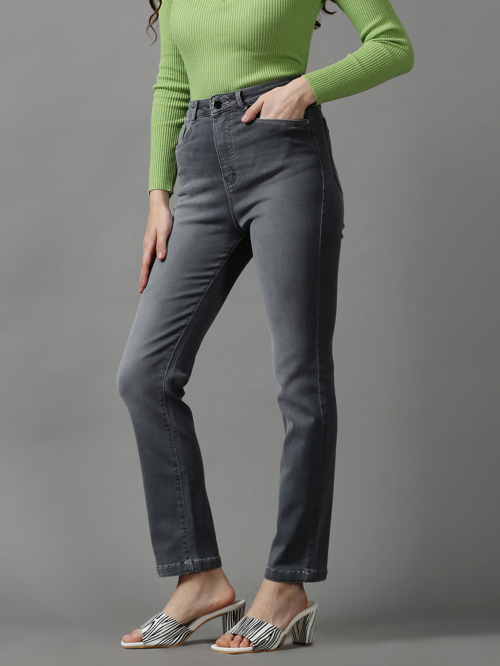 Women's Grey Slim Fit Light Fade Stretchable Denim Jeans