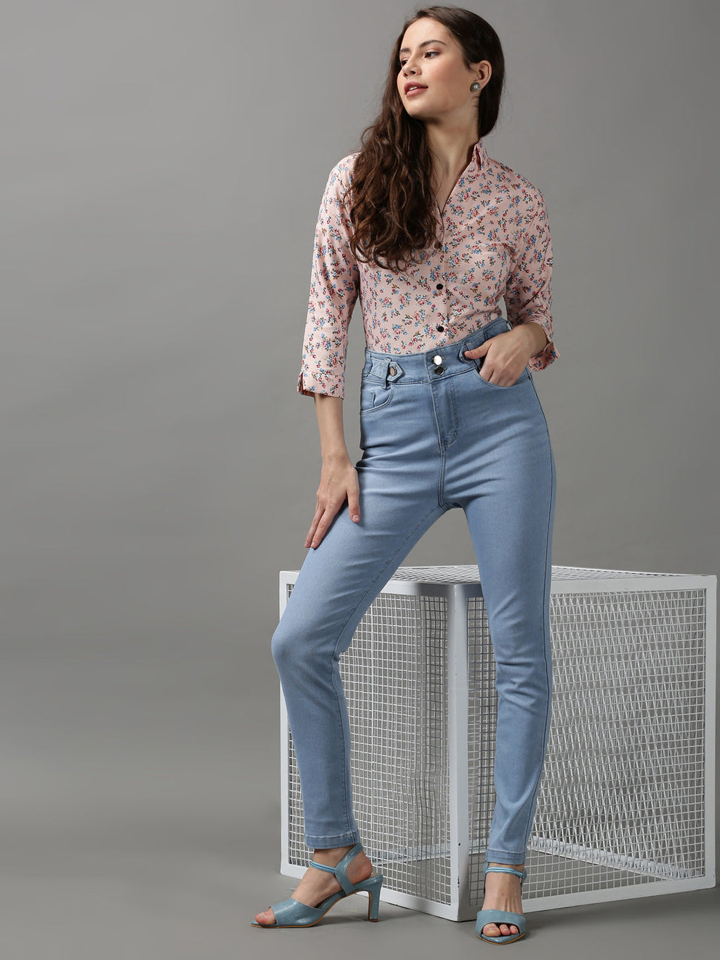 Women's Blue Skinny Fit Light Fade Stretchable Denim Jeans