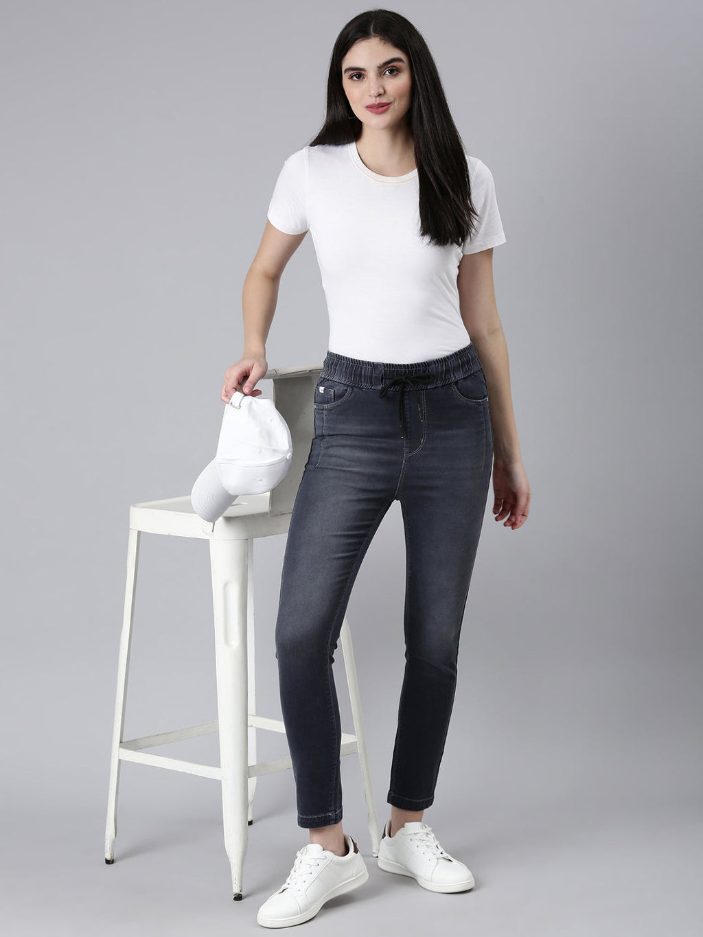 Women's Grey Slim Fit Light Fade Denim Joggers