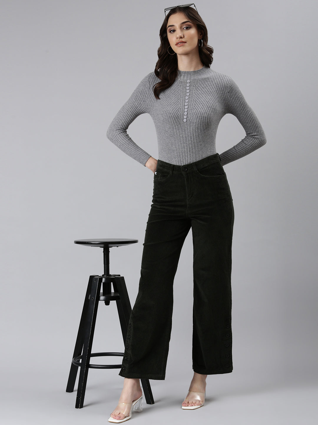 Women's Olive Straight Fit High-Rise Trousers