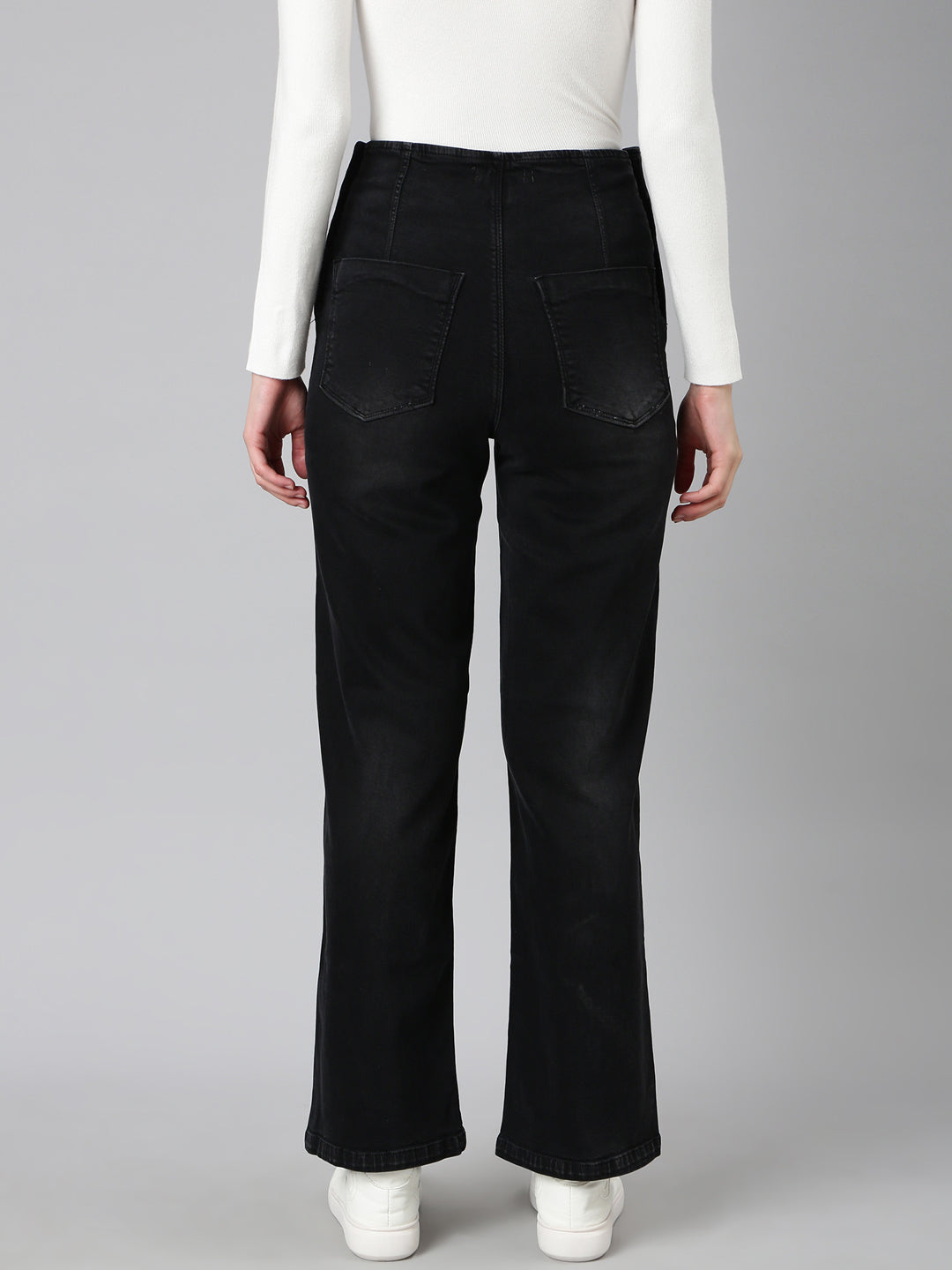 Women's Black Straight Fit Stretchable Denim Jeans