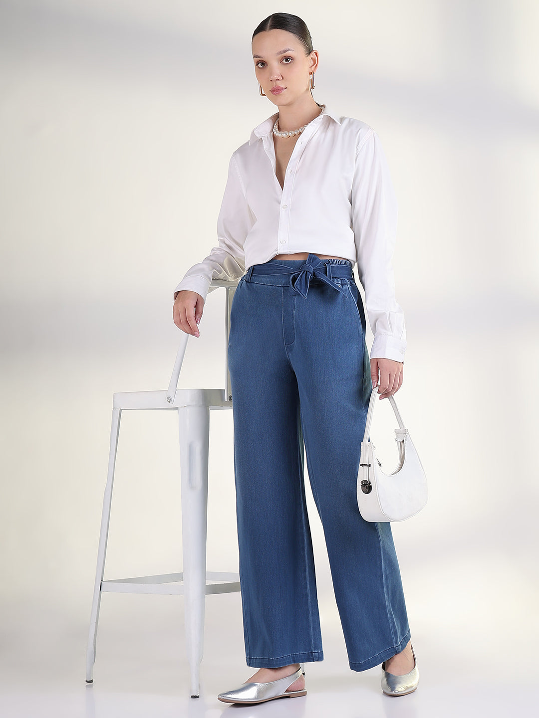 Women's Blue Solid Straight Fit Jeans