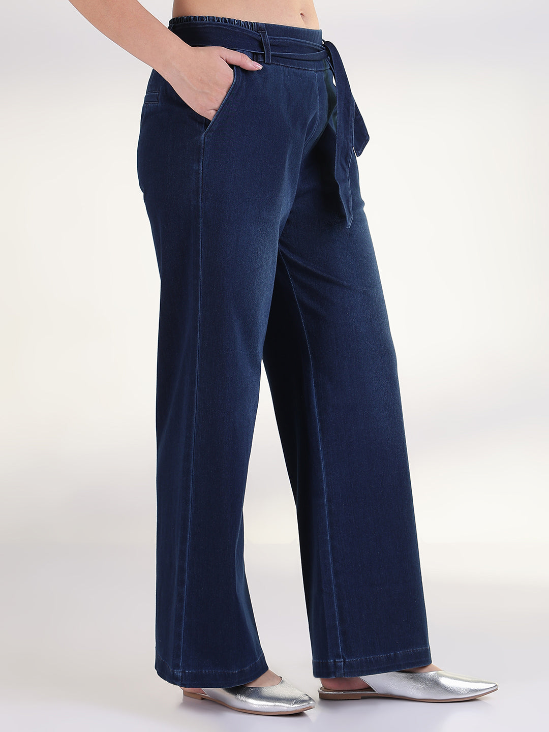 Women's Navy Blue Solid Straight Fit Jean