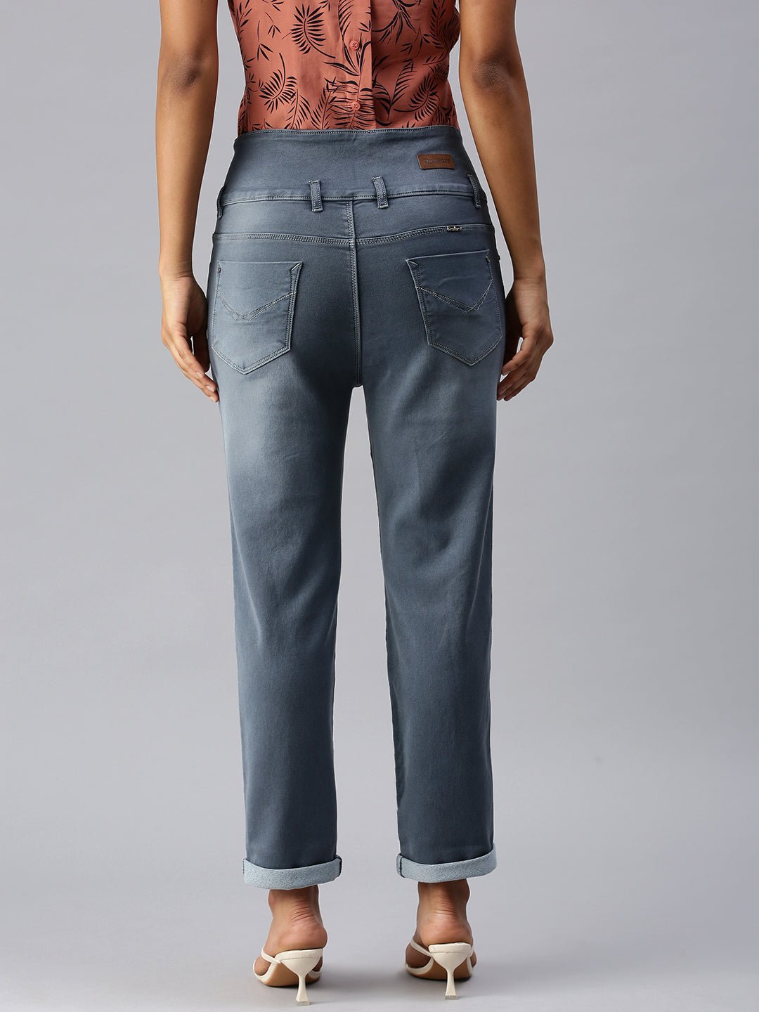 Women's Grey Straight Fit High-Rise Heavy Fade Stretchable Denim Jeans