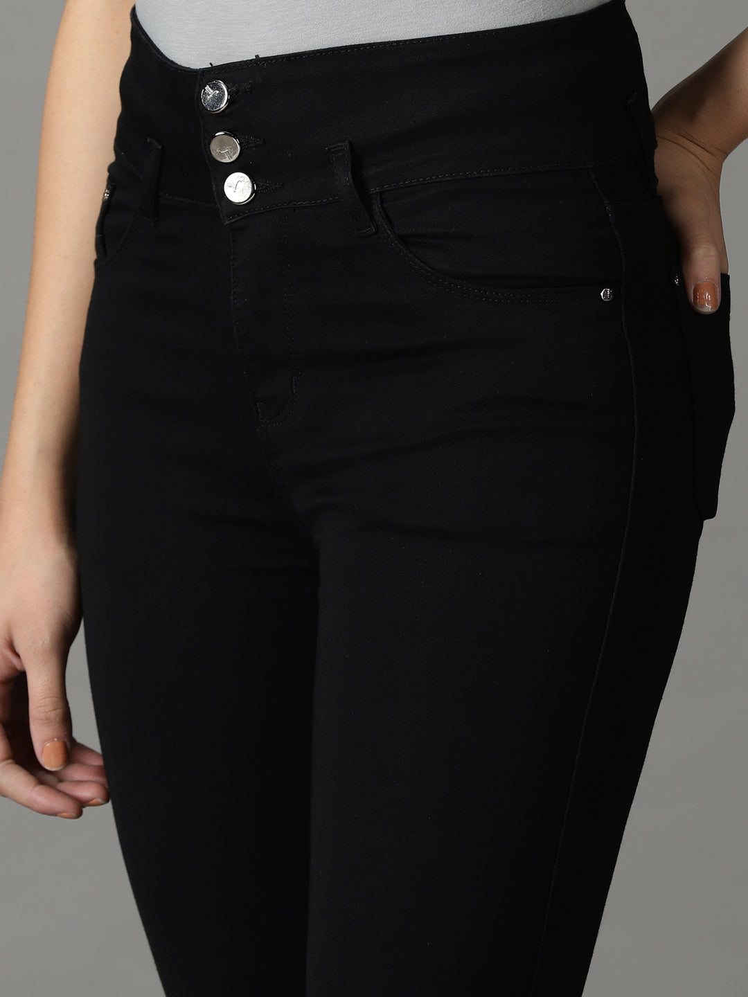 Women's Black Solid Slim Fit Denim Jeans