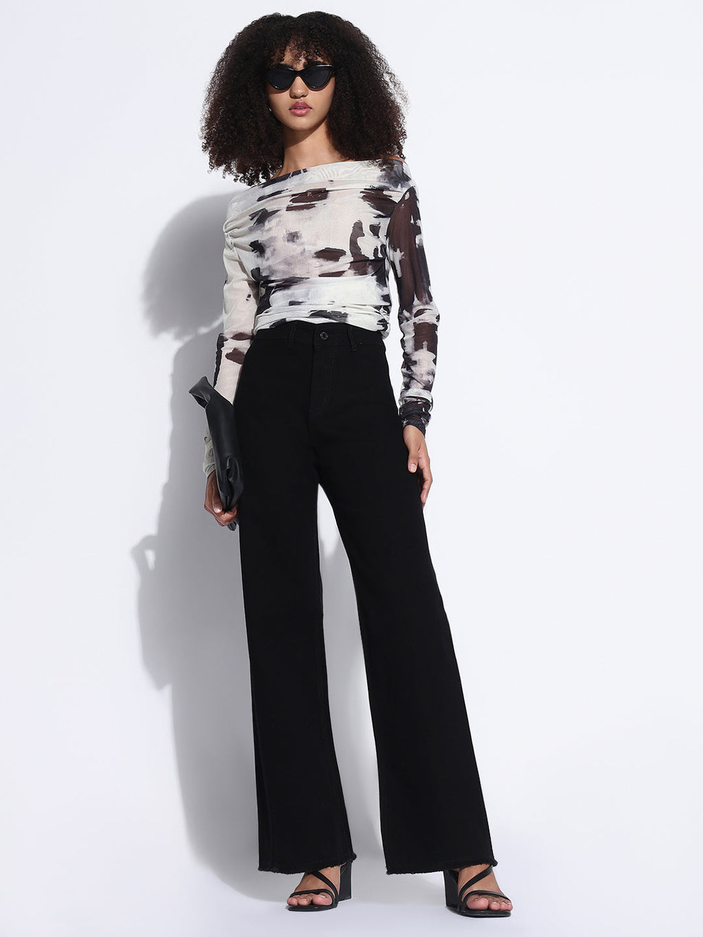 Women's Solid Black Frayed Hem Wide Leg Jeans