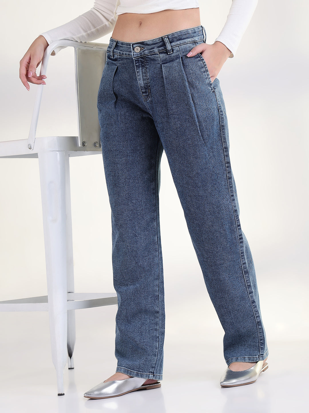 Women's Solid Blue Straight Fit Jean