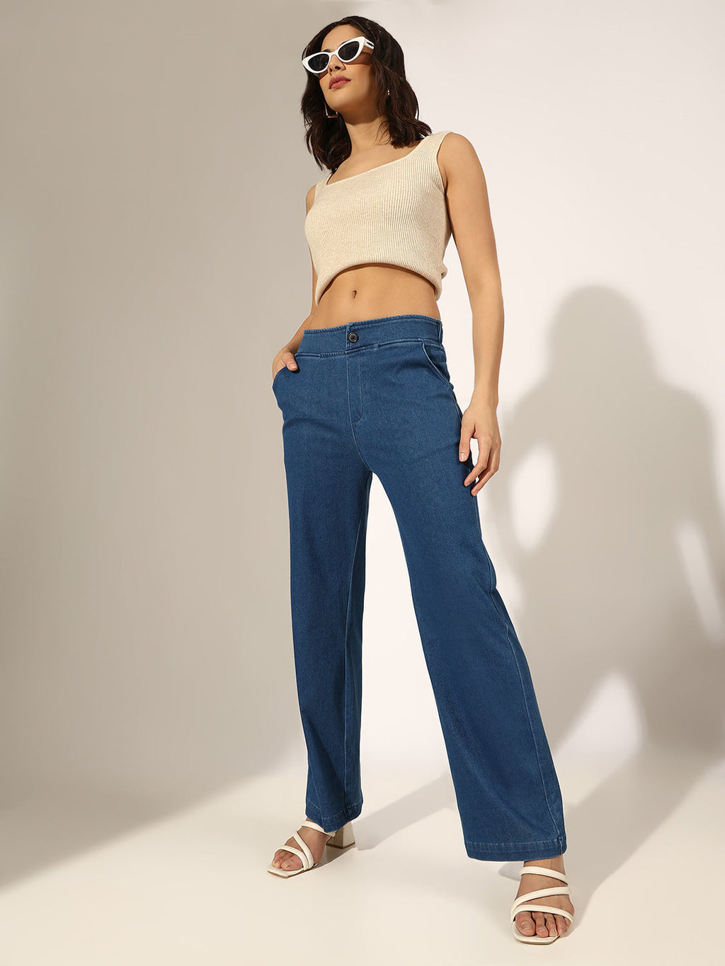Women's Blue Mid-Rise Straight Fit Jeans