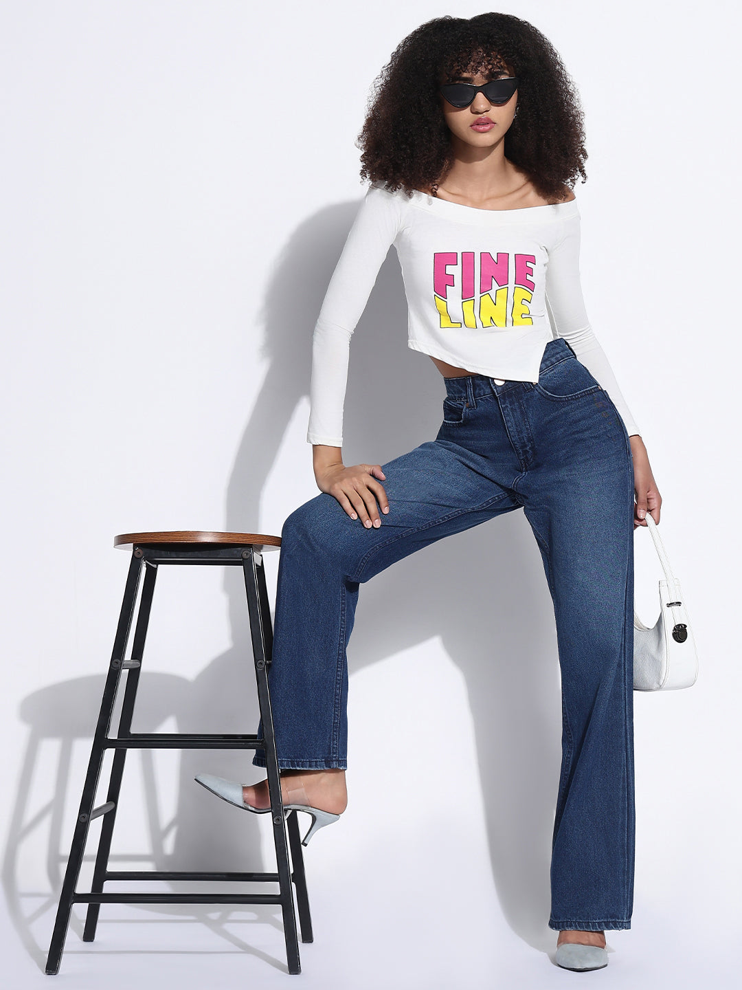 Women's Solid Navy Blue Straight Fit Jeans