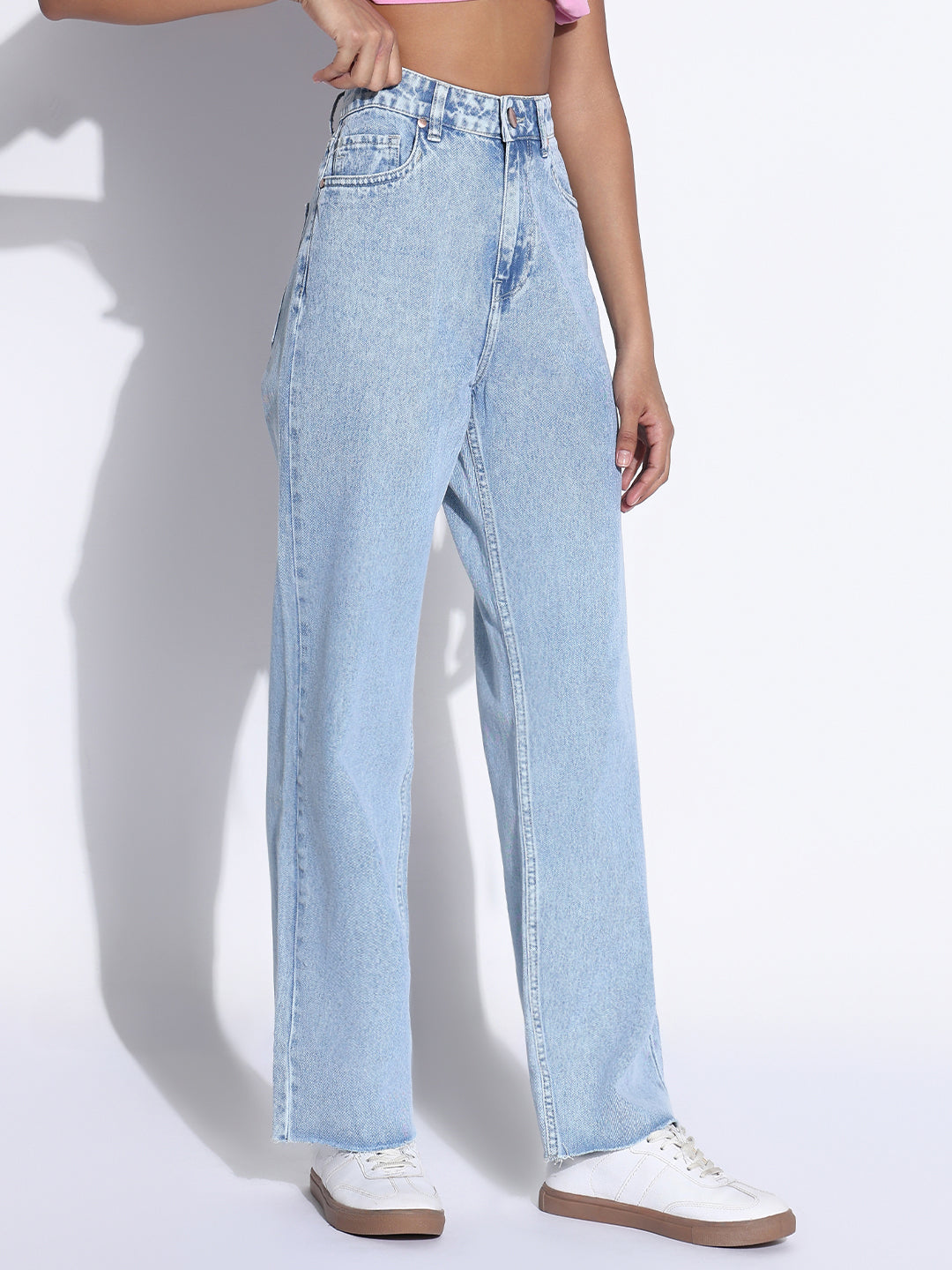 Women's Solid Blue Frayed Hem Straight Fit Jeans