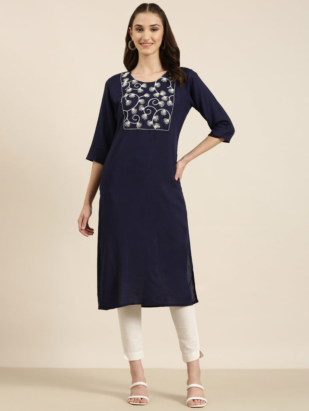 Women's Navy Blue Floral Embroidered Thread Work Straight Kurta