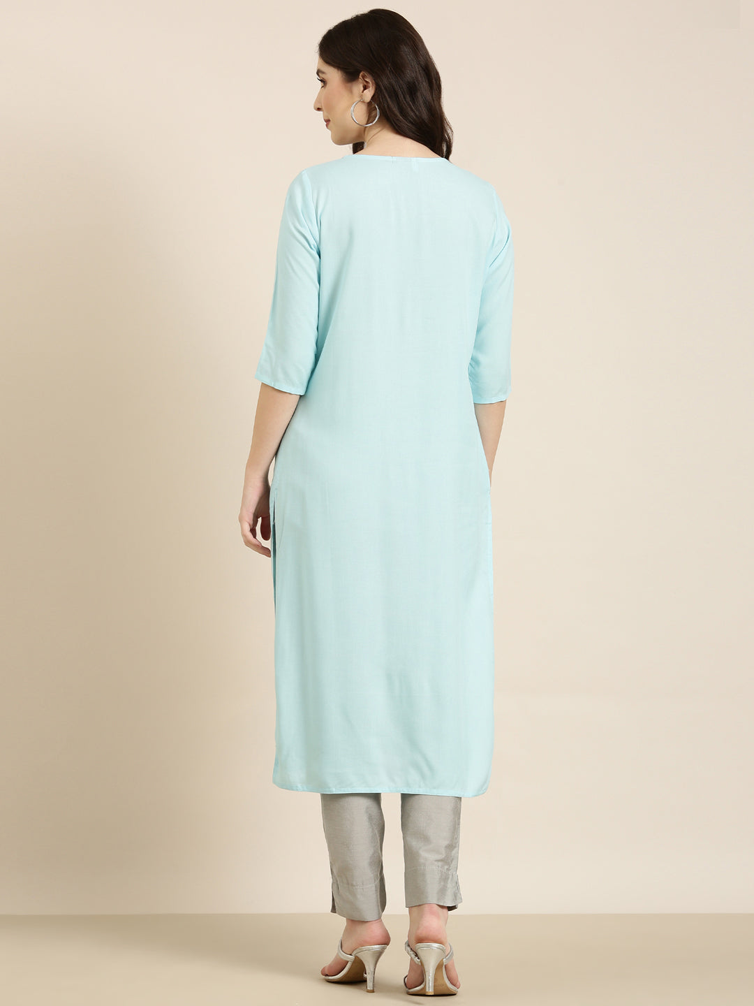 Women's Blue Floral Embroidered Straight Kurta