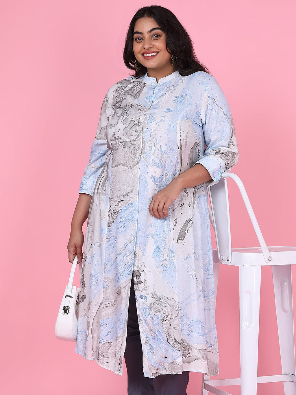 Women's Blue Abstract Straight Kurta