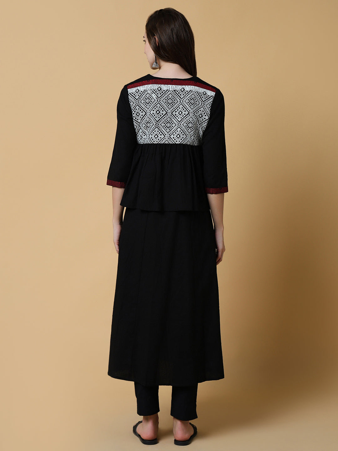 Women's Black Graphic A-Line Kurta with Shrug